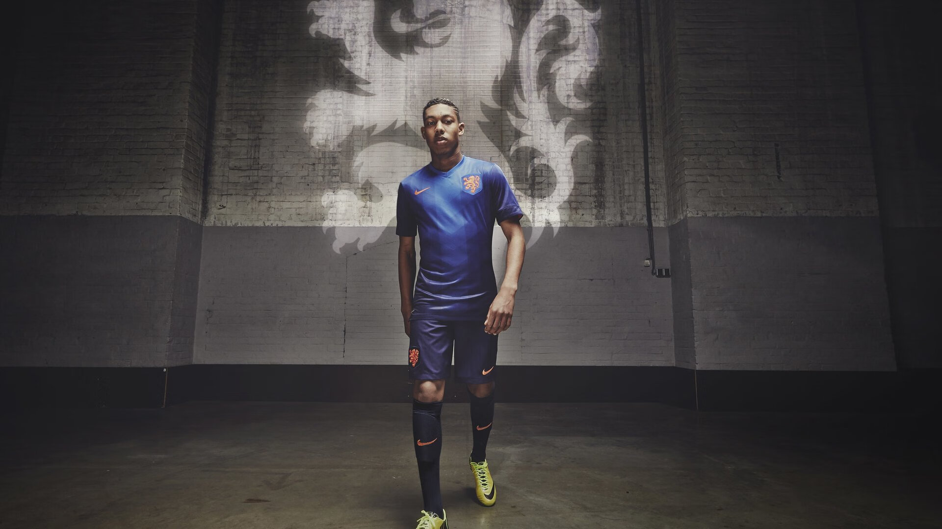 英超俱乐部引入实时数据可视化辅助战术调整实践，英超 俱乐部